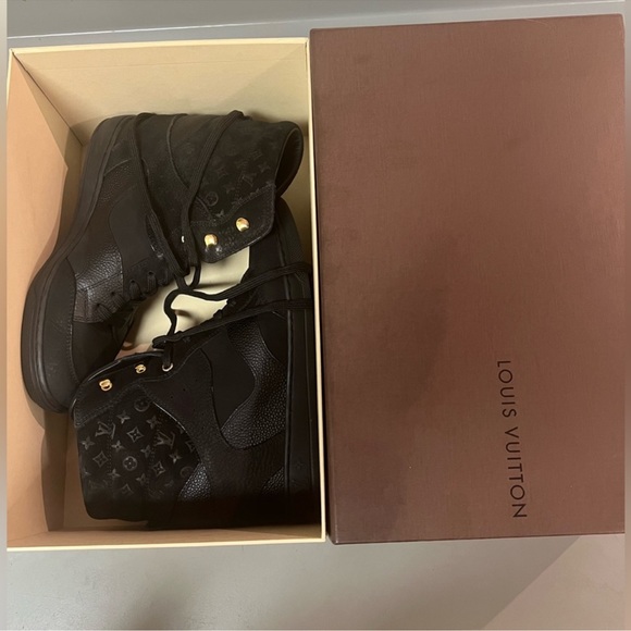 LOUIS VUITTON CLIFF WEDGE SNEAKERS - Picture 13 of 14